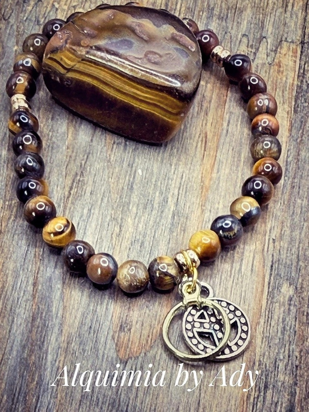 Tiger’s eye Beaded Pendant bracelet Brown & Gold